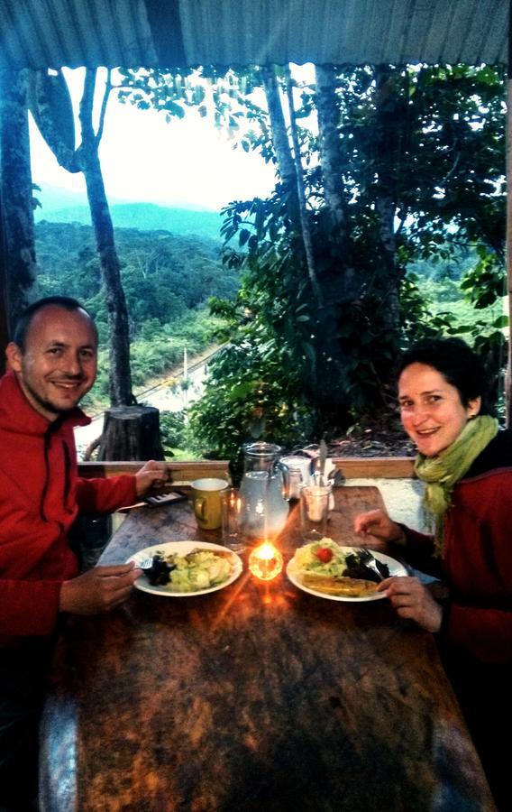 Hotel Jungle Roots Glamping Tena Exterior foto